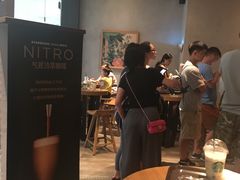 -星巴克臻选(周浦万达店)