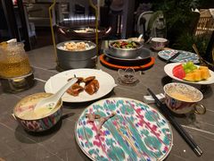 -海派悦庭·海胆烧麦·新融合菜(凯德广场店)