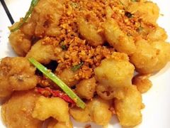 -新大咀港式茶餐厅(宝山万达店)