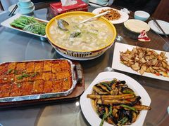 -严记小天府酸菜鱼(西四路店)