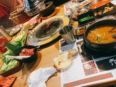 -青瓦炭韩潮烤肉(花园道店)