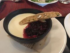 -WOLFGANG PUCK KITCHEN & BAR(迪士尼小镇店)