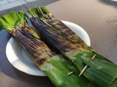 -东海岸人工湖美食村