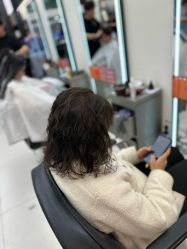 -乾健·烫染·接发SALON