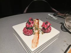 -左庭右院鲜牛肉火锅黑金店(陆家嘴中心店)