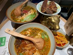 -百春原湖南牛肉粉(百联世纪店)