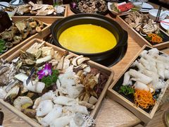 -一朵菌·野生菌探索家火锅(南亚店)