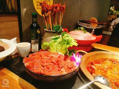 -潮火锅·麻辣牛肉火锅(观音桥方圆·LIVE店)