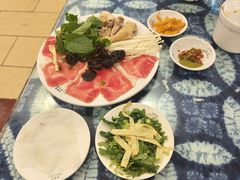 -桥香园云南过桥米线(金马碧鸡店)