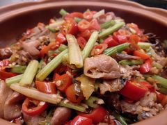 拆骨肉肥肠-荷庭·精致湘菜(华强北九方店)