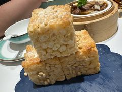 香爆嘴松子仁萨其马-喜势点·糖沙翁手工茶点·本地人茶居(永庆坊店)