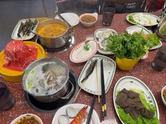 -四囍码头海鲜烧烤自助火锅(外滩南京东路悦荟广场店)
