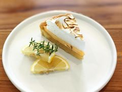 -Chom Cafe and Restaurant