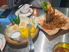 -小小集渔·泰式大排档(太古里香槟店)