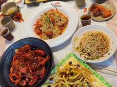 -肥肥虾庄·金牌油焖大虾(首义路店)