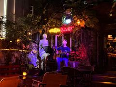 -城墙外BAR