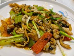 -越百海海鲜蒸锅(乐山店)