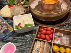 -慢丽江·云南野生菌土鸡锅(付家庄店)