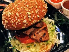 -The Habit Burger Grill 哈比特汉堡(复兴soho店)