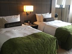 -上海滴水湖皇冠假日酒店