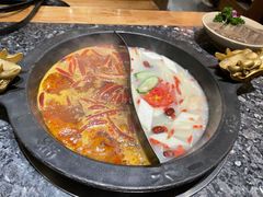 -哥老官重庆美蛙鱼头(日月光店)
