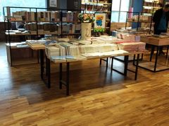 -新华书店(解放中路店)