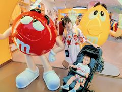 -m豆巧克力世界(上海世茂广场店)