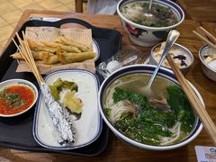 -云阿蛮云南生烫牛肉米线(奉贤路店)