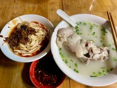-明红蹄花(糍粑店街店)