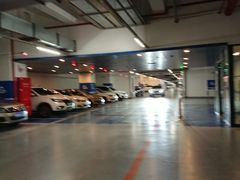 -虹桥天地-停车场