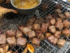 雪花肉粒-肉甲韩国木炭烤肉(新壹街1店)