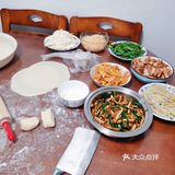 烤鱼卷饼的一天太满足～嗝～