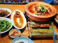 -菌自由丨野生菌火锅特色庭院餐厅(丽江古城店)