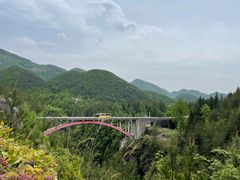 -蝶舞清江·恩施地心谷景区