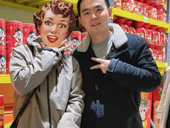 -咻啵翔翔零食基地(万达广场店)