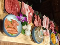 -明洞阿姨·韩式酱蟹烤肉·创意料理(三元桥店)