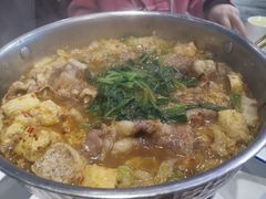 -香山湖家家宴(中山陵店)