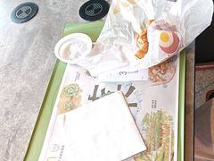 -麦当劳(展览路店)