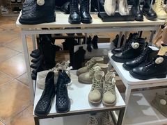 -三福时尚(三峡广场华夏银座店)