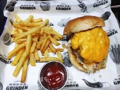 -Grinder 绞肉机汉堡(武定路店)