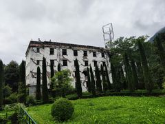 -四川汶川特大地震漩口中学遗址