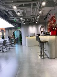 -变画·发型STUDIO