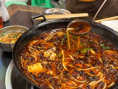 -鸿顺老铁锅美蛙鱼府(解放碑店)