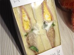 金枪鱼三明治-红跑车(三牌楼店)