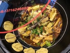 贴饼子-缘福乡村铁锅炖民宿(八达岭店)