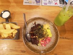 -more than meow吴止猫主题餐厅(承德 中船汇店)