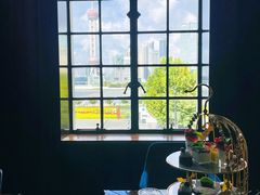 靠窗位-YUE·6·西式融合餐厅(外滩六号店)