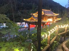 -楠柏弯休闲山庄(梨花溪店)