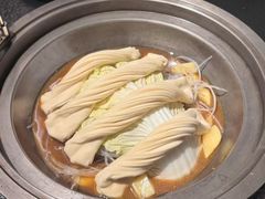 -锅飘飘·东北铁锅炖(雨花客厅店)