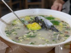 -邛海风味特色菜馆